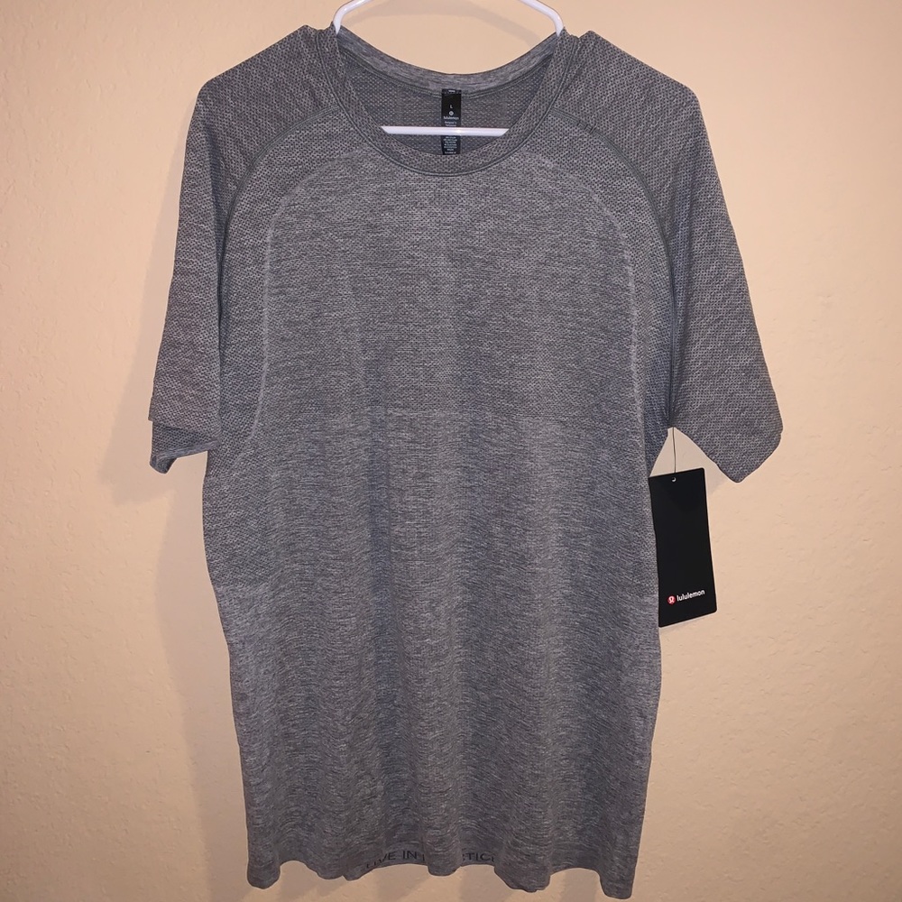 Lulu lemon shirt